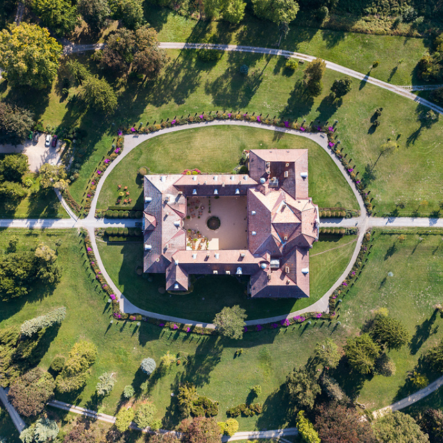 Schloss Eckartsau aus der Luft (c)oebf/c.panzer