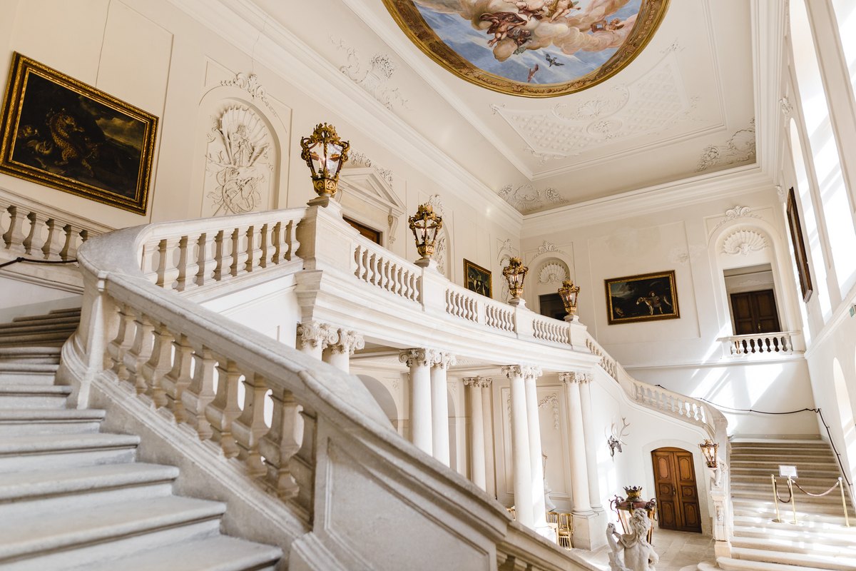 Stiegenhalle Schloss Eckartsau ©ÖBf-Archiv/Porwol Stiegenhalle Schloss Eckartsau ©ÖBf-Archiv/Porwol