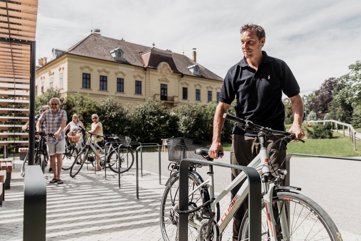 Radabstellplatz Schloss Eckartsau ©ÖBf-Archiv/Schwarz