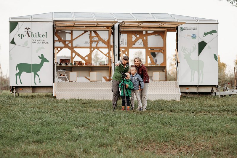 Spähikel im Einsatz im Schlosspark Eckartsau (c)schnuhzphotography